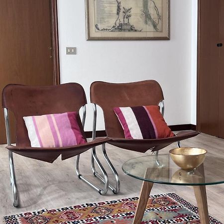 Buonarroti 37 Apartment Gorgonzola Bagian luar foto