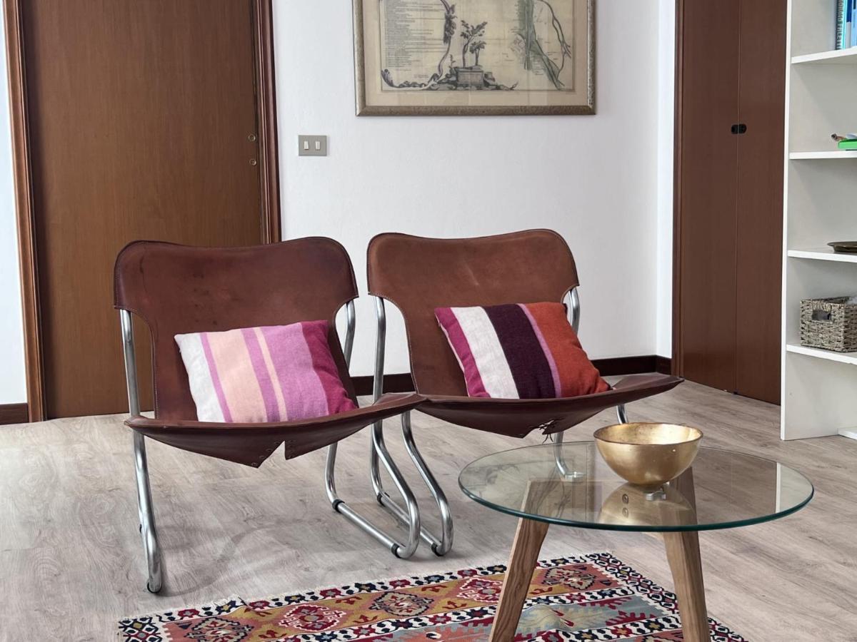 Buonarroti 37 Apartment Gorgonzola Bagian luar foto